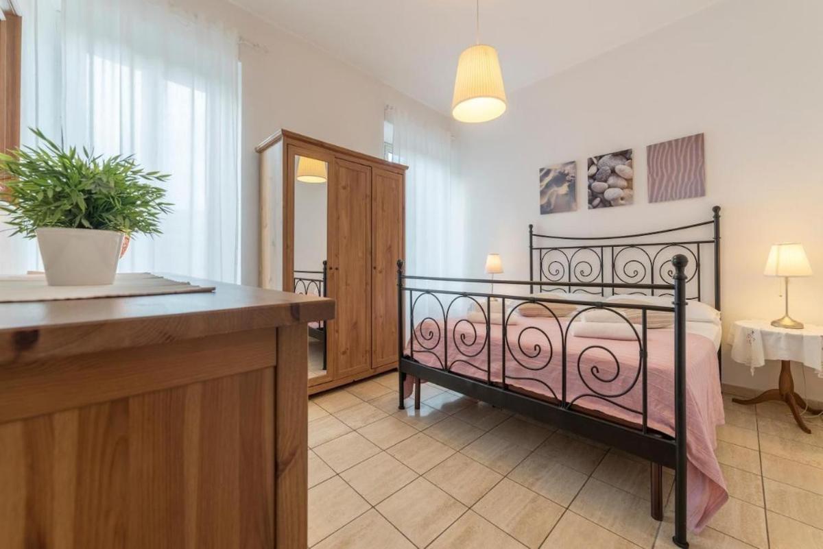 Romeathome146 - Monti Roma